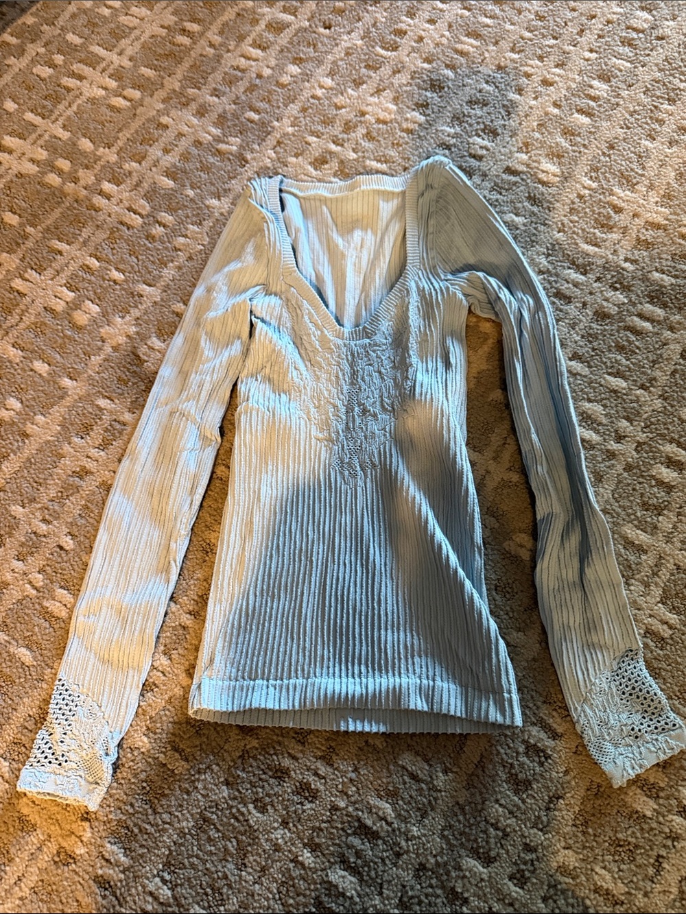 Free people Women’s Long Sleeve Ribbed V-Neck Top with Eyelet Cuffs - Light Blue
